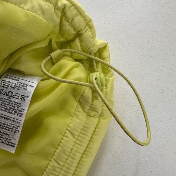 Old Navy Citrine Yellow Puffer Vest M Recycled Lightweight Warm Quilted Outdoor - Picture 8 of 9